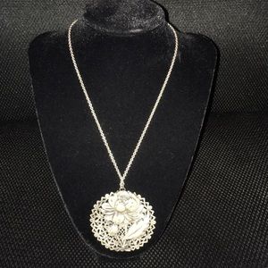 Vintage Look Women’s Necklace 21”